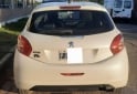 Autos - Peugeot 208 2015 GNC 117000Km - En Venta