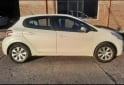 Autos - Peugeot 208 2015 GNC 117000Km - En Venta
