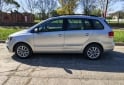 Autos - Volkswagen SURAN TRENDLINE 2015 Nafta 115000Km - En Venta