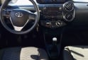 Autos - Toyota ETIOS XLS 2014 Nafta 158230Km - En Venta