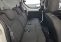 Utilitarios - Renault Kangoo 2024 Nafta 56000Km - En Venta