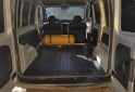 Utilitarios - Renault Kangoo 2017 GNC 105000Km - En Venta