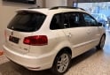 Autos - Volkswagen SURAN HIGHLINE 2016 Nafta 100000Km - En Venta