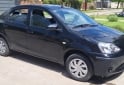Autos - Toyota Etios XS sedan 2017 Nafta 100000Km - En Venta