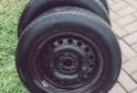 Accesorios para Autos - Vendo 5 llantas con cubiertas 185/70/R14 - En Venta