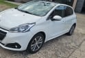 Autos - Peugeot 208 Feline 2017 Nafta 165068Km - En Venta