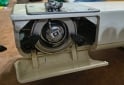 Hogar - Máquina de Coser excelente estado - En Venta