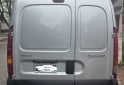 Utilitarios - Renault Kangoo confort 5 asientos 2015 GNC 161000Km - En Venta