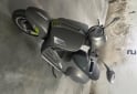 Motos - Vespa 300gts super 2022 Nafta 4000Km - En Venta