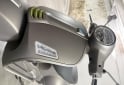 Motos - Vespa 300gts super 2022 Nafta 4000Km - En Venta