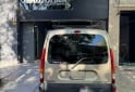 Utilitarios - Renault Kangoo 1.6 AUTH. DA AA CD 2011 Nafta 140000Km - En Venta