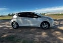 Autos - Peugeot 208 2014 Nafta 166000Km - En Venta