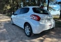 Autos - Peugeot 208 2014 Nafta 166000Km - En Venta