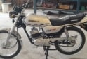 Motos - Suzuki AX100 2025 Nafta 5400Km - En Venta