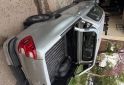 Camionetas - Toyota Hilux Srv 4x2 2022 Diesel 270000Km - En Venta
