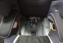 Accesorios para Autos - SILLA DE SEGURIDAD CON BASE PARA MENOR (HASTA 45 KG) CHICCO - En Venta