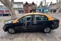 Autos - Volkswagen Voyage 2018 GNC 285000Km - En Venta