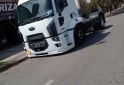 Camiones y Grúas - Vendo Ford cargo 1722e y batea - En Venta