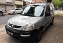 Utilitarios - Peugeot Partner 2011 GNC 200000Km - En Venta