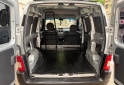 Utilitarios - Peugeot Partner 2011 GNC 200000Km - En Venta