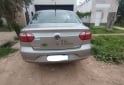 Autos - Volkswagen Voyage 2017 Nafta 131000Km - En Venta