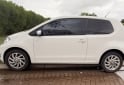 Autos - Volkswagen Up High 2017 Nafta 38000Km - En Venta