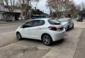 Autos - Peugeot 208 2019 Nafta 57000Km - En Venta