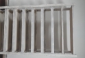 Hogar - Estantería de madera maciza pintada Chalk Paint y barnizada. - En Venta
