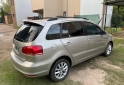 Autos - Volkswagen Suran Highline 2015 Nafta 175000Km - En Venta