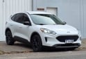 Camionetas - Ford Kuga se hibrida 2020 Electrico / Hibrido 130000Km - En Venta