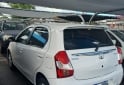 Autos - Toyota Etios 2017 Nafta 130000Km - En Venta