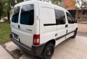 Utilitarios - Peugeot Partner 2011 Nafta 230000Km - En Venta