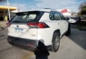 Camionetas - Toyota RAV4 HÍBRIDO LIMITED 2021 Electrico / Hibrido 129000Km - En Venta