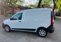 Utilitarios - Renault Kangoo 1.6 confort 2024 Nafta 53000Km - En Venta