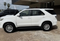 Camionetas - Toyota HILUX SW4 3.0 TDI 4X4 SR 2013 Nafta 300000Km - En Venta
