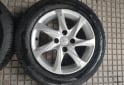 Accesorios para Autos - Llantas 15 Peugeot 208 con Cubiertas SemiNuevas. $450.000 las 4. NO BAJO PRECIO - En Venta