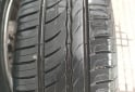 Accesorios para Autos - Llantas 15 Peugeot 208 con Cubiertas SemiNuevas. $450.000 las 4. NO BAJO PRECIO - En Venta
