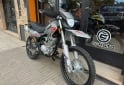 Motos - Motomel SKUA SILVER 2025 Nafta 4400Km - En Venta