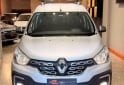 Utilitarios - Renault Kangoo II Stepway 2023 GNC 95000Km - En Venta