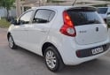 Autos - Fiat Nuevo palio 1.4 atractive 2017 Nafta 124000Km - En Venta