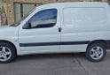Utilitarios - Peugeot Partner 2018 Diesel 111111Km - En Venta