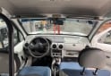 Utilitarios - Renault Kangoo confort furg�n 2011 Nafta 185000Km - En Venta