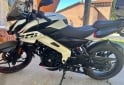 Motos - Bajaj Rousser 2024 Nafta 8000Km - En Venta