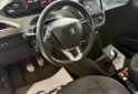 Autos - Peugeot 208 Feline 2015 Nafta 100000Km - En Venta