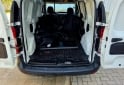 Utilitarios - Renault Kangoo confort 2020 Diesel 121000Km - En Venta