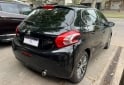 Autos - Peugeot 208 Feline 2014 Nafta 90000Km - En Venta