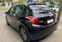 Autos - Peugeot 208 Feline 2014 Nafta 90000Km - En Venta