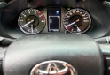 Camionetas - Toyota Hilux 2023 Diesel 77000Km - En Venta