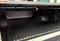 Camionetas - Toyota Hilux SR 2023 Diesel 110000Km - En Venta