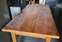 Hogar - Mesa de pino con sillas - En Venta
